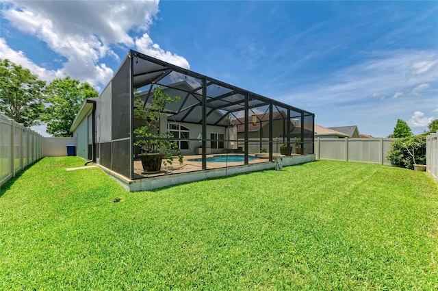 11254 82nd St E, Parrish, FL 34219 - back of property with an outdoor pool and glass enclosure