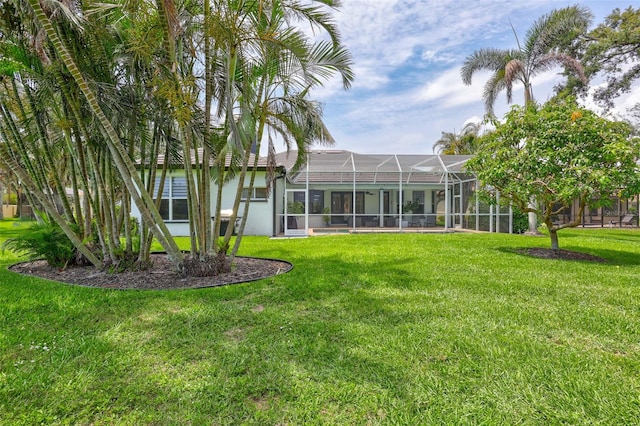 5285 Far Oak Cir, Sarasota, FL 34238 - view of green lawn with glass enclosure