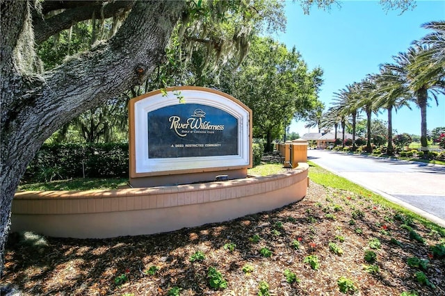 12175 Maple Ridge Dr, Parrish, FL 34219 - view of community sign