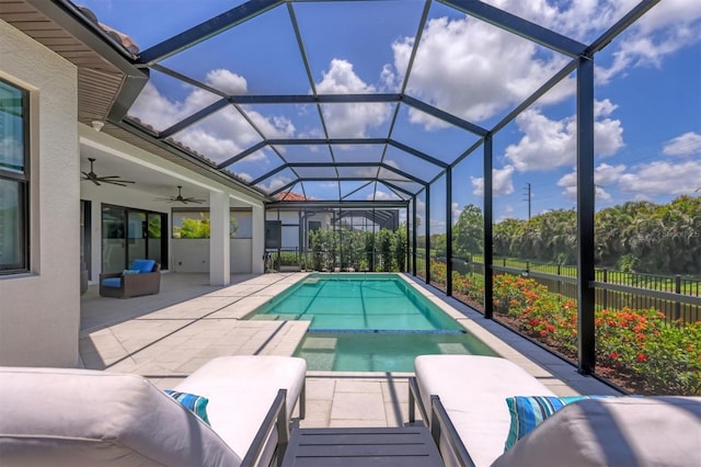 8020 Clearwater Ct, Sarasota, FL 34241 - view of swimming pool with outdoor lounge area, a patio area, ceiling fan, a pool with connected hot tub, and a lanai