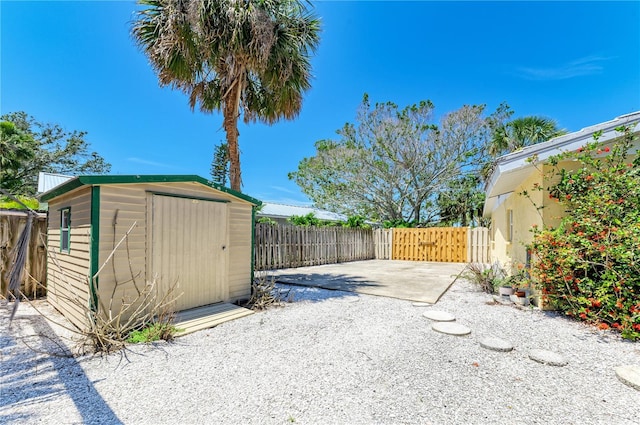 5223 Shadow Lawn Dr, Sarasota, FL 34242 - fenced backyard with a patio area