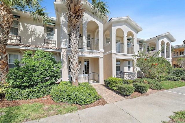 1519 Napoli Dr E, Sarasota, FL 34232 - photo 2