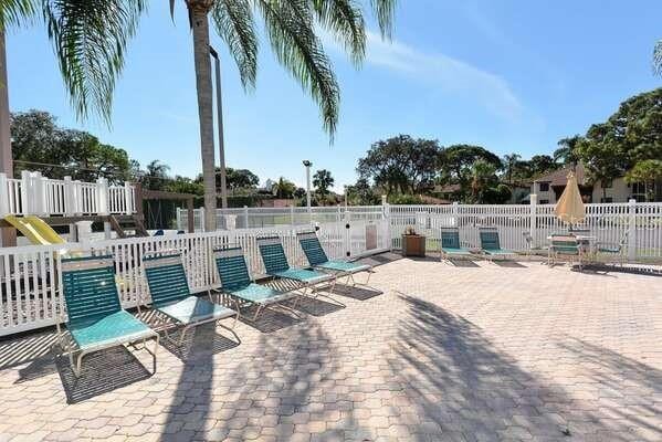 4325 46th Ave W Unit 203, Bradenton, FL 34210 - view of patio / terrace