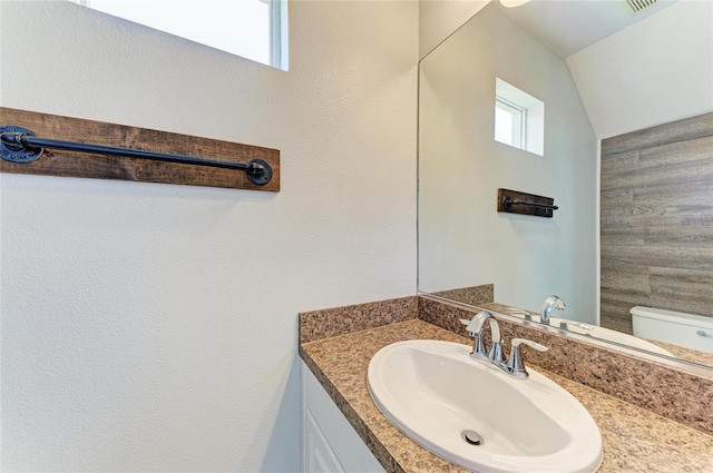 5420 River Sound Ter, Bradenton, FL 34208 - half bathroom with vanity and toilet