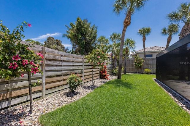 5581 Shadow Lawn Dr, Sarasota, FL 34242 - view of yard