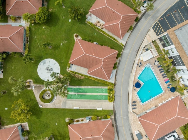 110 Vista Hermosa Cir Unit 302B, Sarasota, FL 34242 - aerial view of a pool area