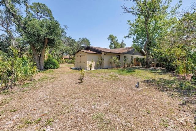 435 Whispering Oaks Ct, Sarasota, FL 34232 - view of yard