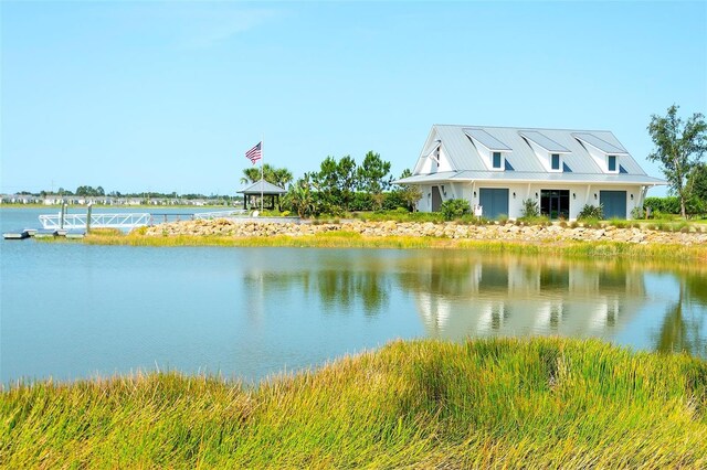 8077 Sandstar Way, Sarasota, FL 34240 - water view featuring a gazebo