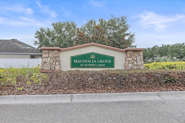 5618 Sheer Bliss Loop, Land O Lakes, FL 34639 - view of community sign