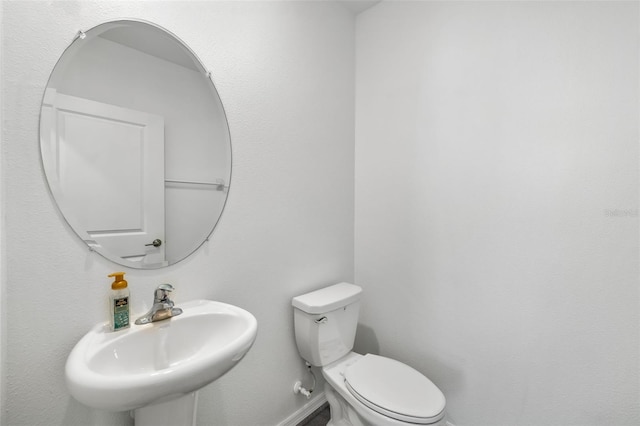 8656 40th Cir E, Palmetto, FL 34221 - bathroom with a sink and toilet