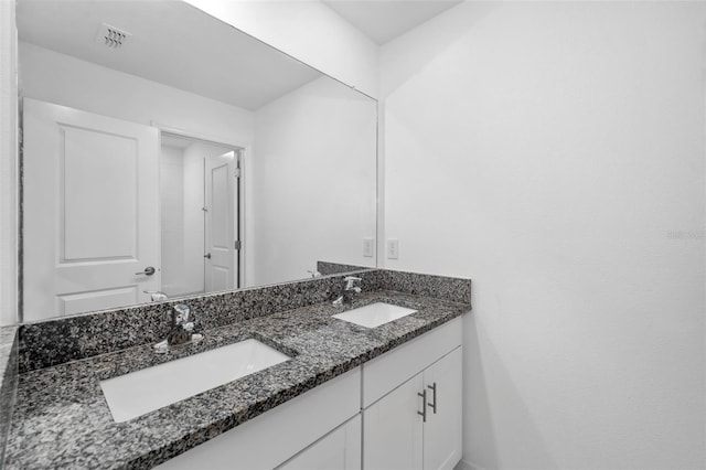 8656 40th Cir E, Palmetto, FL 34221 - bathroom with double vanity
