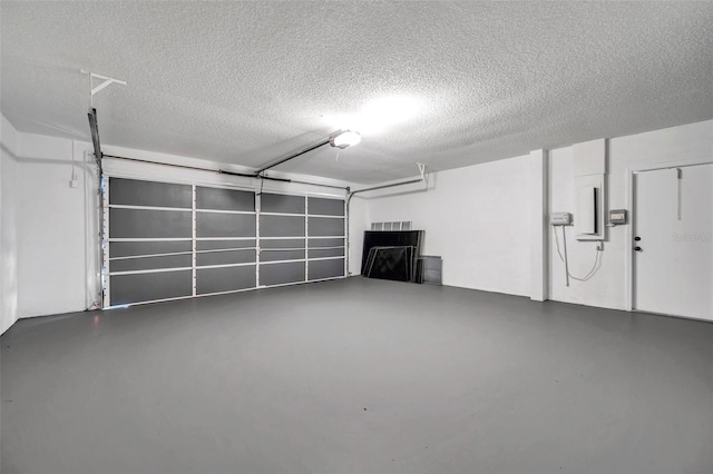 5125 Palm Aire Dr, Sarasota, FL 34243 - garage featuring a garage door opener