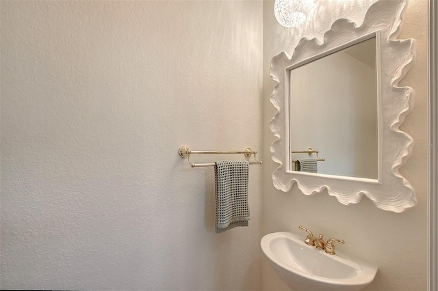 4108 Roberts Point Rd, Sarasota, FL 34242 - bathroom featuring a sink