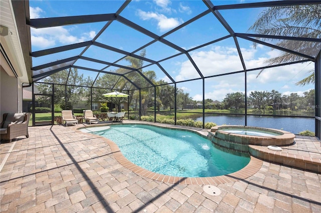 5020 Torrey Pines Run, Bradenton, FL 34211 - view of swimming pool featuring a patio, a water view, a pool with connected hot tub, and a lanai