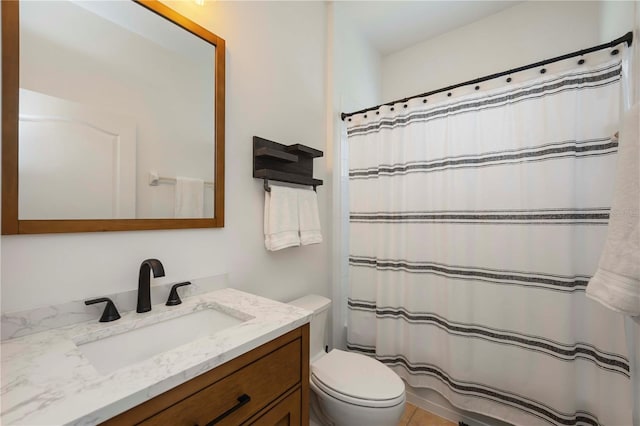 5020 Torrey Pines Run, Bradenton, FL 34211 - bathroom with vanity, toilet, and a shower with curtain