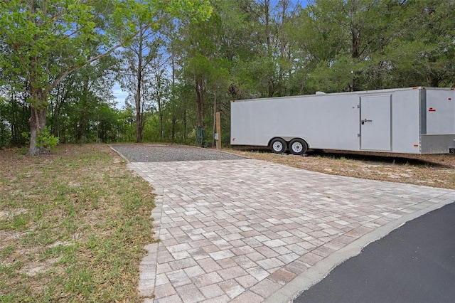 22063 Lake Lindsey Rd, Brooksville, FL 34601 - view of property's community with driveway