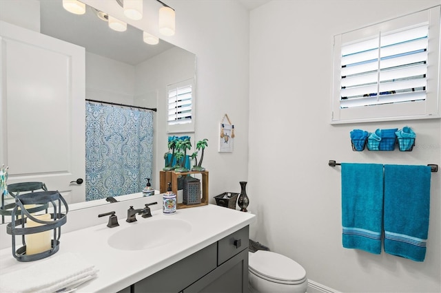 13849 Old Creek Ct, Parrish, FL 34219 - full bath featuring toilet, vanity, and curtained shower