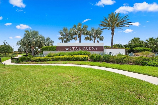 18317 Gulf Ranch Pl, Bradenton, FL 34211 - community sign with a yard