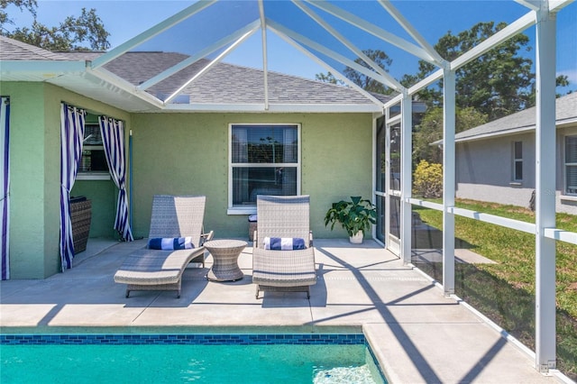 4758 Breezy Pines Blvd, Sarasota, FL 34232 - sunroom featuring vaulted ceiling