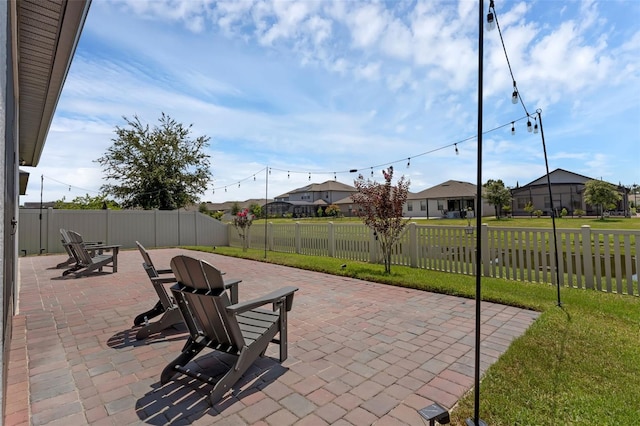 1896 Napoli Dr, Saint Cloud, FL 34771 - view of patio with a residential view