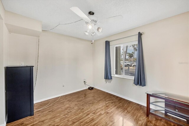 3521 Lake Bayshore Dr Unit J 101, Bradenton, FL 34205 - photo 21