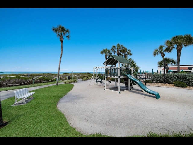 2045 Gulf Of Mexico Dr Unit M1-505, Longboat Key, FL 34228 - communal playground with a lawn