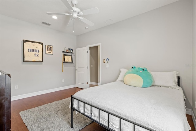 5373 Anthony Ln, Sarasota, FL 34233 - bedroom featuring wood finished floors, baseboards, ceiling fan, and recessed lighting