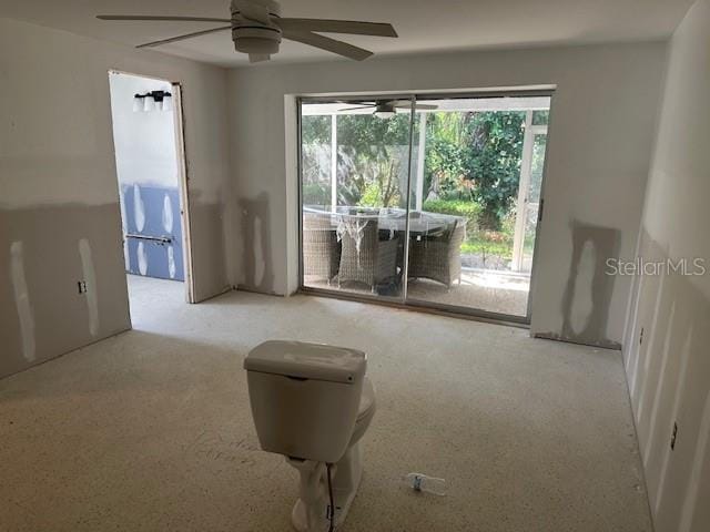 669 Spanish Dr N Unit 21, Longboat Key, FL 34228 - spare room with healthy amount of natural light, carpet, and a ceiling fan