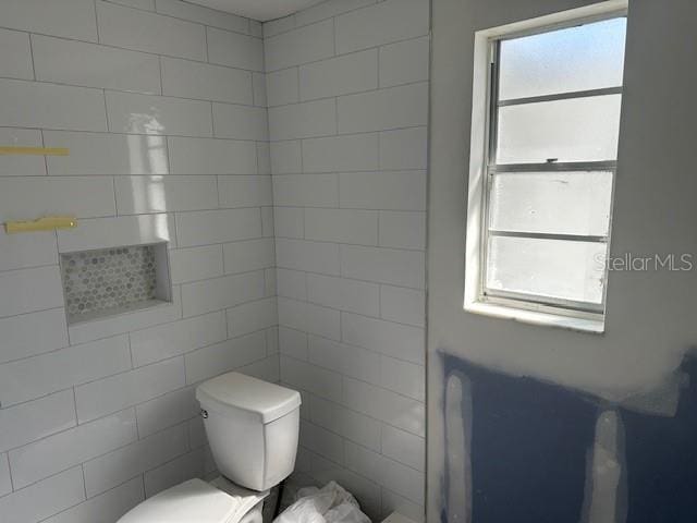 669 Spanish Dr N Unit 21, Longboat Key, FL 34228 - bathroom with toilet