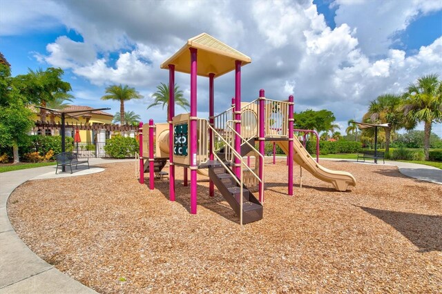 12230 Amica Loop, Venice, FL 34293 - view of community play area