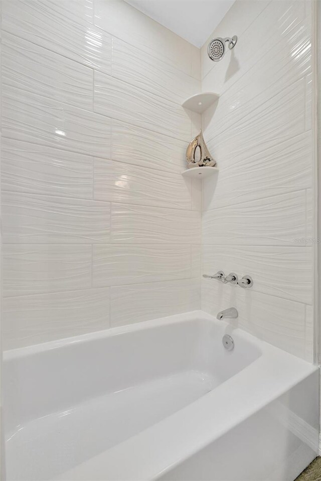 9822 Desoto Ct, Bradenton, FL 34210 - bathroom featuring shower / bathtub combination