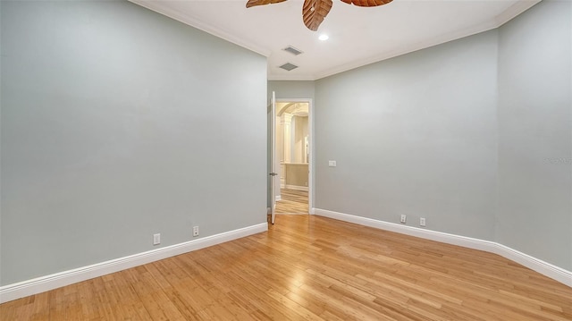 6914 Dominion Ln, Lakewood Ranch, FL 34202 - spare room featuring ceiling fan, ornamental molding, baseboards, light wood finished floors, and recessed lighting