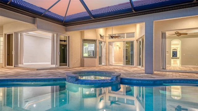 6914 Dominion Ln, Lakewood Ranch, FL 34202 - view of pool with a ceiling fan, a pool with connected hot tub, and a patio area