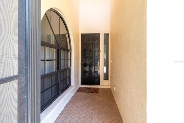 7331 Villa D Este Dr, Sarasota, FL 34238 - entrance to property with stucco siding