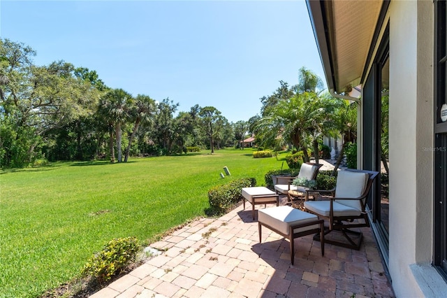 7331 Villa D Este Dr, Sarasota, FL 34238 - view of patio with view of scattered trees