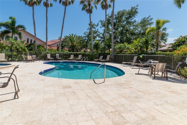 7331 Villa D Este Dr, Sarasota, FL 34238 - community pool with a patio
