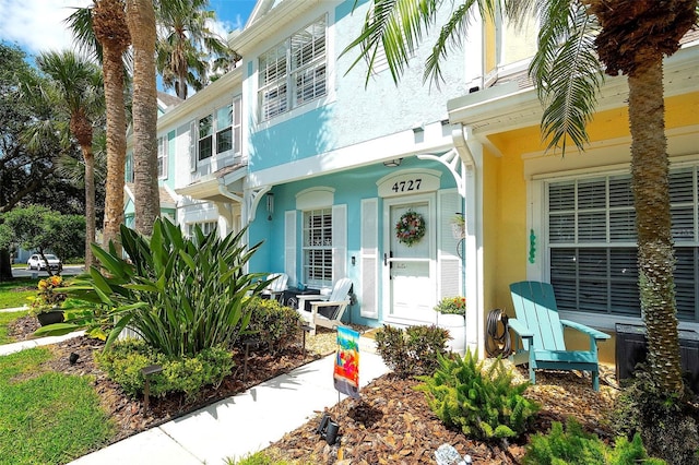 4727 Sabal Key Dr Unit 4727, Bradenton, FL 34203 - doorway to property with stucco siding