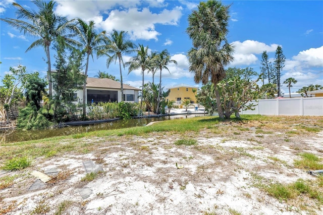 310 Avenida Milano, Sarasota, FL 34242 - view of yard