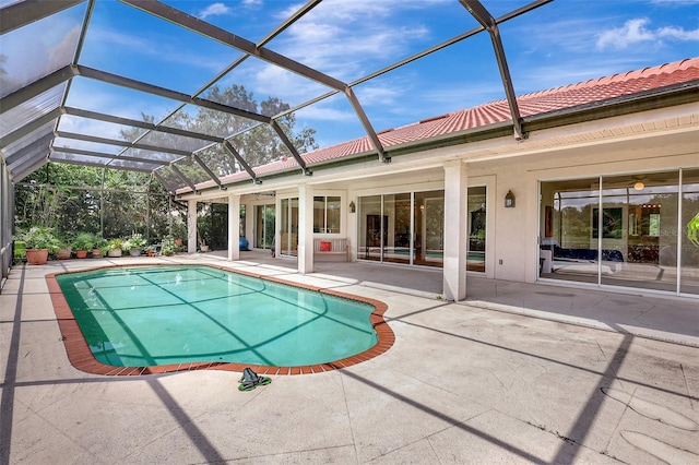 3388 Highlands Bridge Rd, Sarasota, FL 34235 - outdoor pool with a patio area and glass enclosure