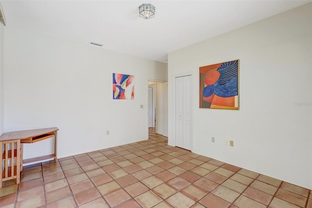 3388 Highlands Bridge Rd, Sarasota, FL 34235 - view of empty room