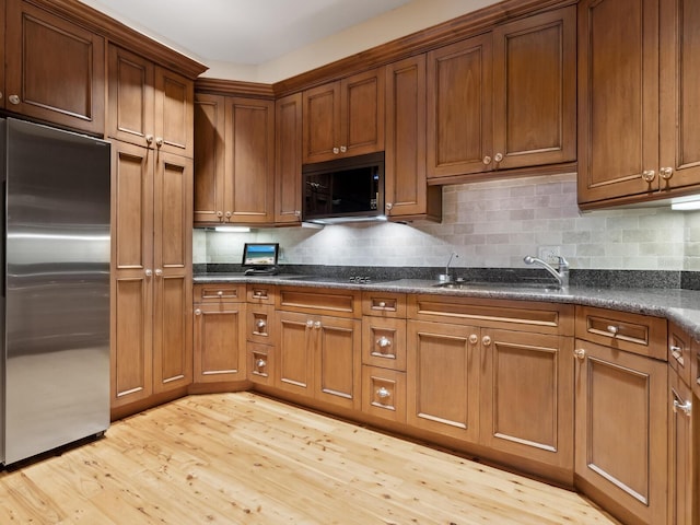 1423 Hillview Dr, Sarasota, FL 34239 - photo 27