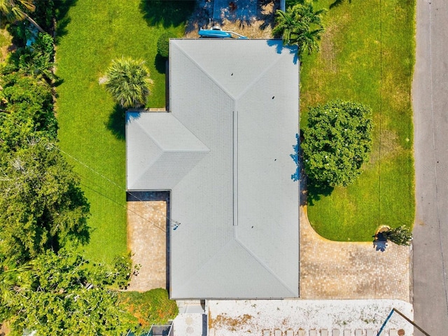 1324 Augusta Ln S, Saint Petersburg, FL 33707 - aerial view of property and surrounding area