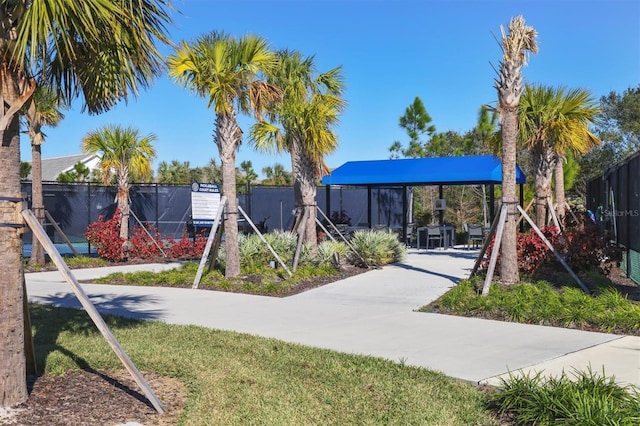 8069 Tidal Pointe Way, Sarasota, FL 34240 - view of yard
