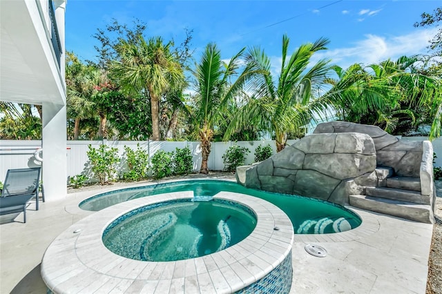 5219 Calle Menorca, Sarasota, FL 34242 - view of pool with a pool with connected hot tub