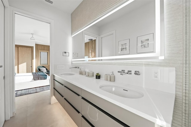 100 6th St S, Bradenton Beach, FL 34217 - full bath with double vanity and ensuite bath