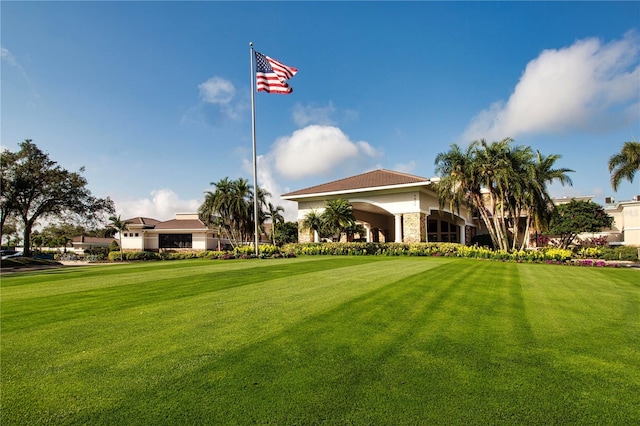 5330 Hyland Hills Ave Unit 2324, Sarasota, FL 34241 - view of community with a yard