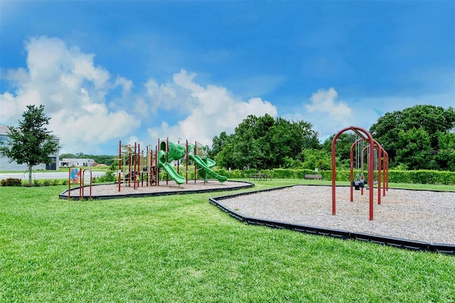 1919 Woodleaf Hammock Ct, Bradenton, FL 34211 - communal playground featuring a lawn