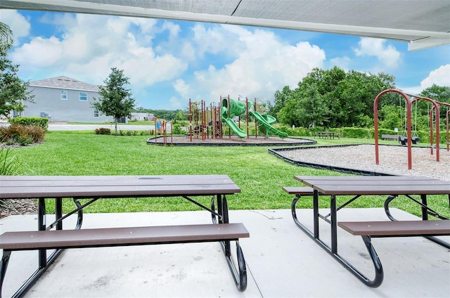 1919 Woodleaf Hammock Ct, Bradenton, FL 34211 - community playground featuring a yard