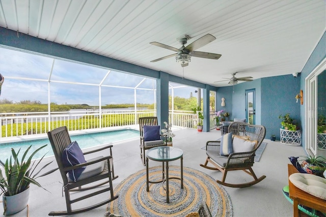 4844 14th Ave E, Bradenton, FL 34208 - sunroom with a ceiling fan
