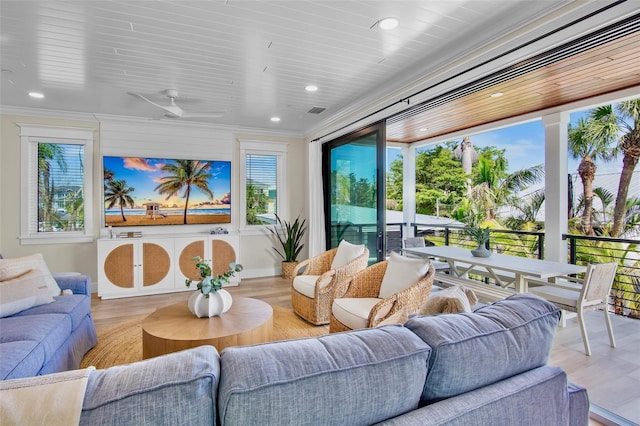135 Avenida Veneccia, Sarasota, FL 34242 - sunroom / solarium with healthy amount of natural light